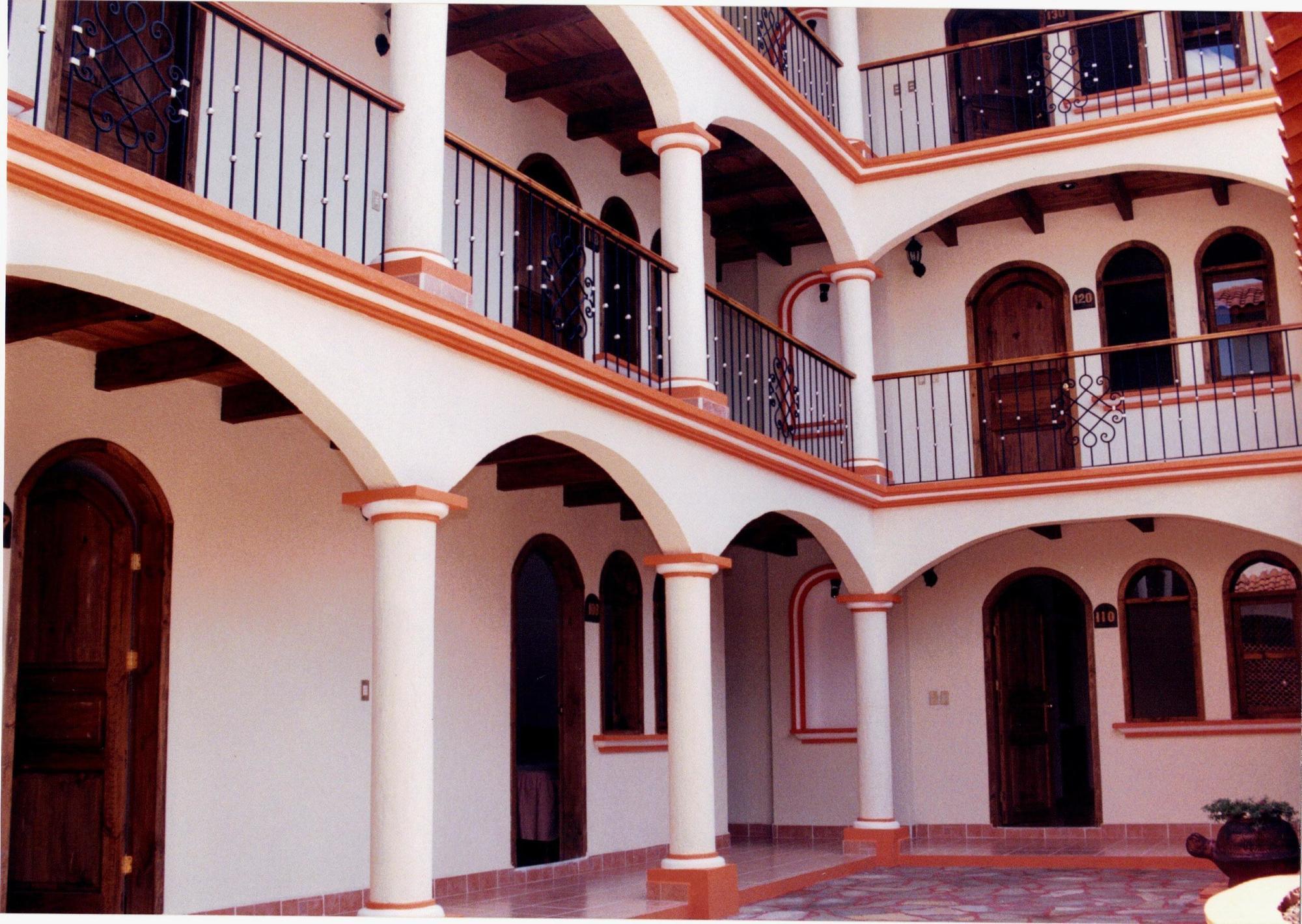 San Cristóbal de Las Casas Hotel Villa Real II מראה חיצוני תמונה